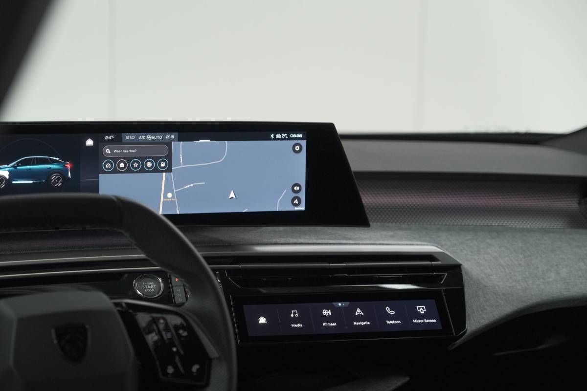 Peugeot 3008 Peugeot 3008 Hybrid 145 e-DCS6 GT | Trekhaak Afneembaar | Allseason Banden | Camera | Adaptieve Cruise Control