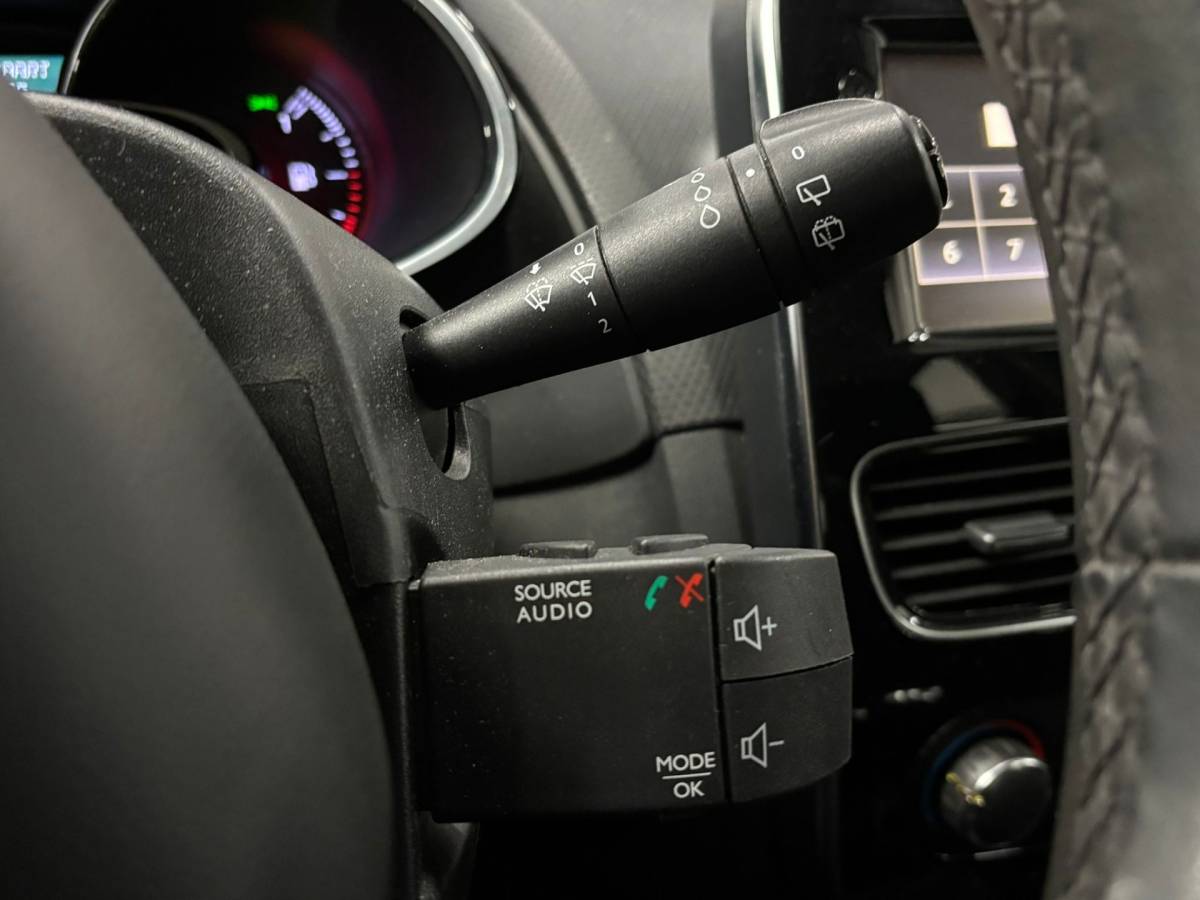 Renault Clio Renault Clio Estate 1.5 dCi Ecoleader Zen – infotainment – Airco –