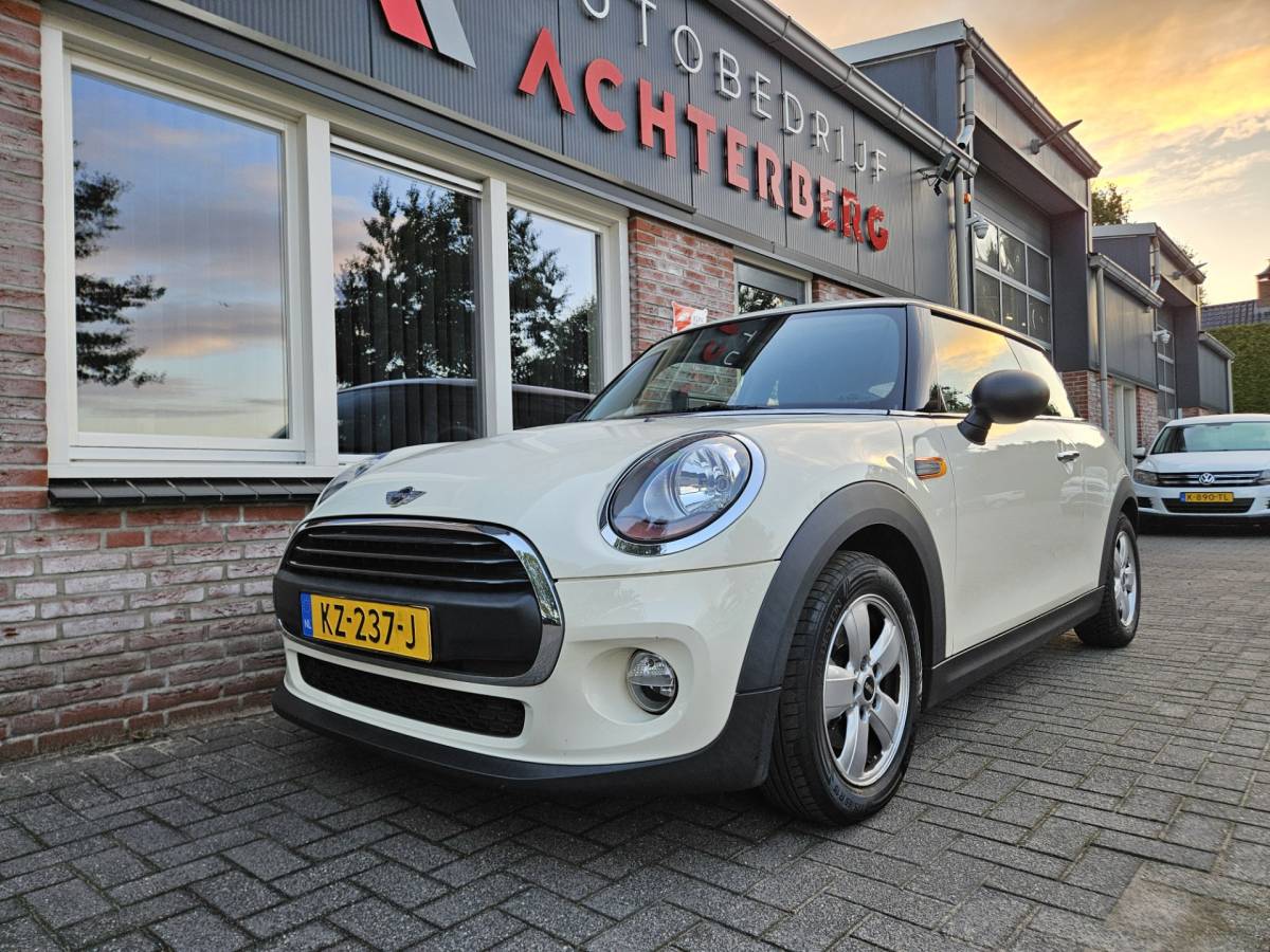 MINI 3-Deurs Mini 3-Deurs 1.2 One Salt Airco! NAP! Leuke/Nette Auto!