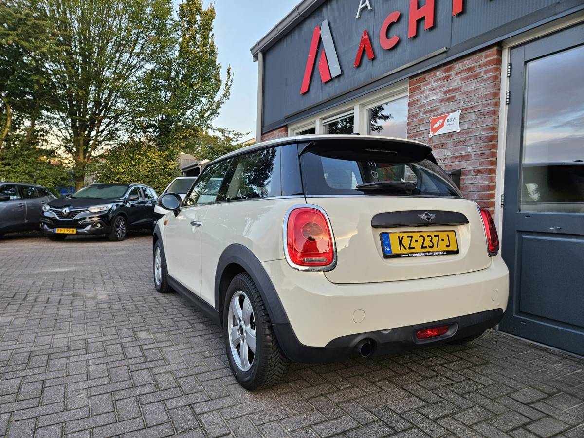 MINI 3-Deurs Mini 3-Deurs 1.2 One Salt Airco! NAP! Leuke/Nette Auto!