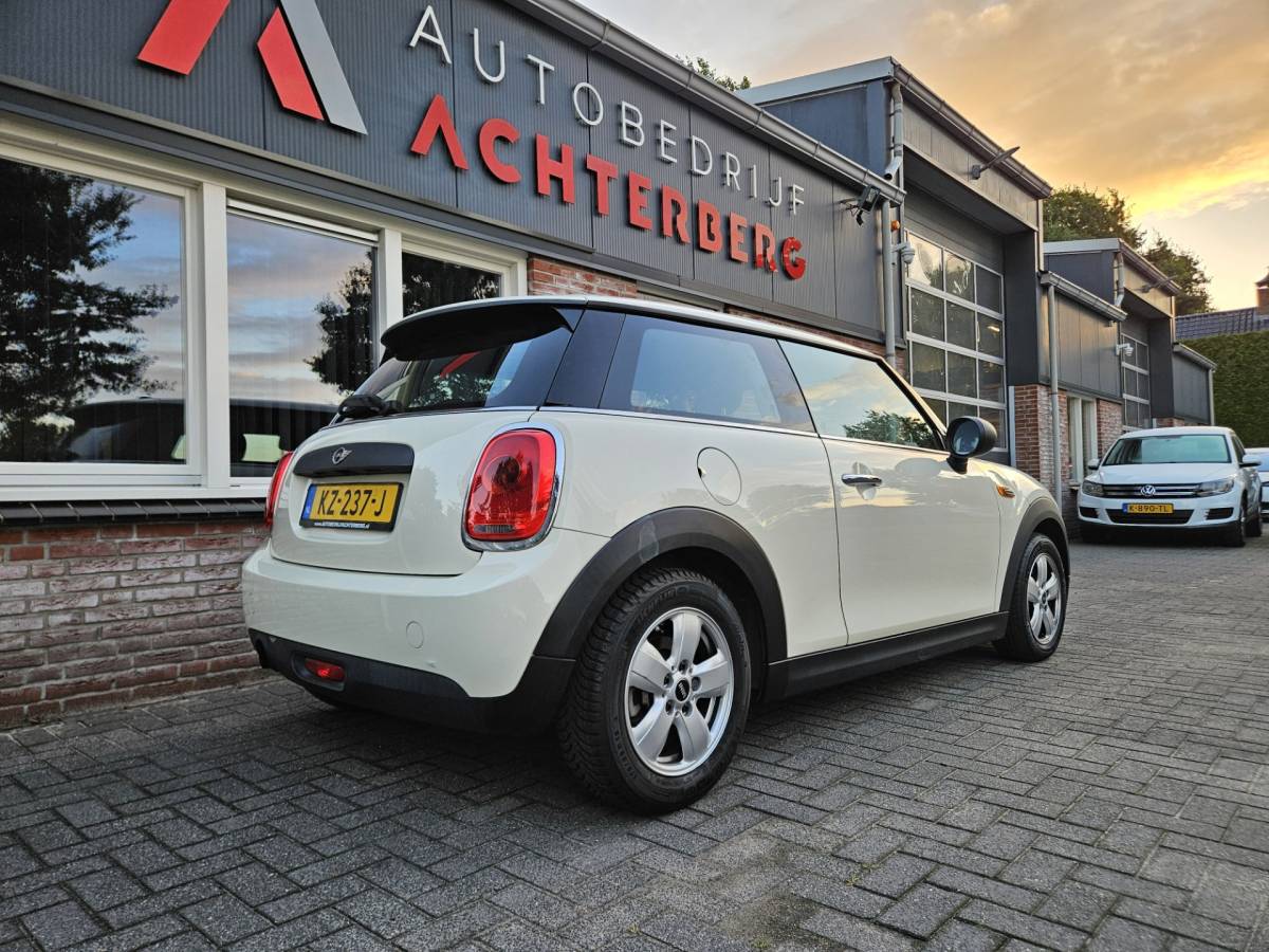 MINI 3-Deurs Mini 3-Deurs 1.2 One Salt Airco! NAP! Leuke/Nette Auto!