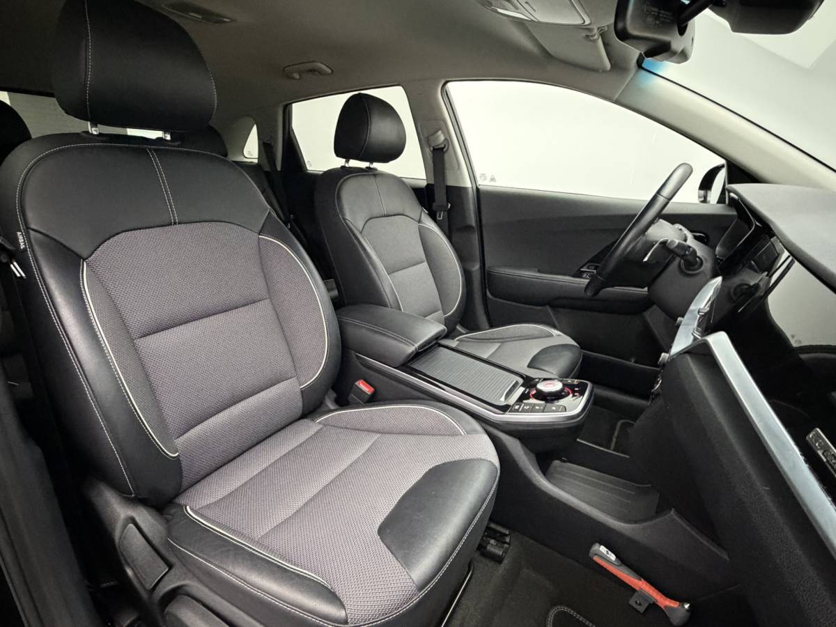 Kia e-Niro Kia e-Niro Edition 64 kWh SOH 96,8% | Camera | Stoel/Stuurverwarming | Carplay&Android | Adaptieve Cruise