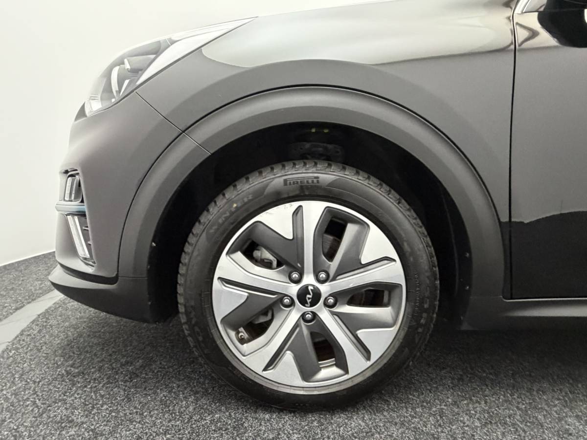Kia e-Niro Kia e-Niro Edition 64 kWh SOH 96,8% | Camera | Stoel/Stuurverwarming | Carplay&Android | Adaptieve Cruise