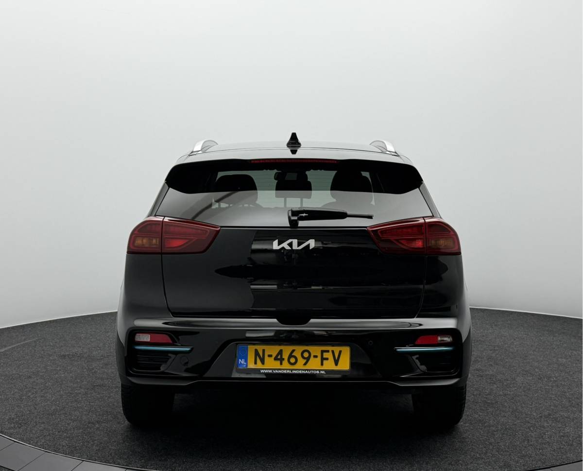 Kia e-Niro Kia e-Niro Edition 64 kWh SOH 96,8% | Camera | Stoel/Stuurverwarming | Carplay&Android | Adaptieve Cruise