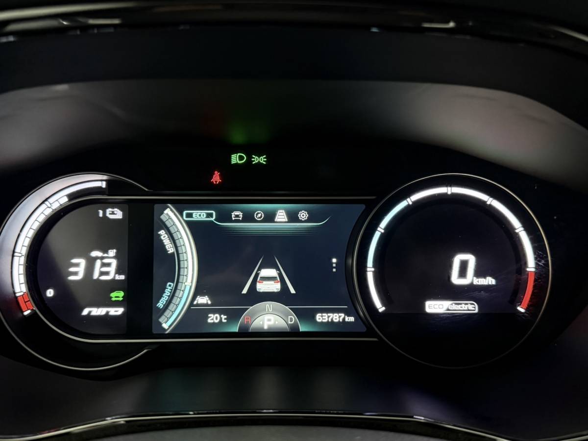 Kia e-Niro Kia e-Niro Edition 64 kWh SOH 96% | Camera | Stoel/Stuurverwarming | Carplay&Android | Adaptieve Cruise