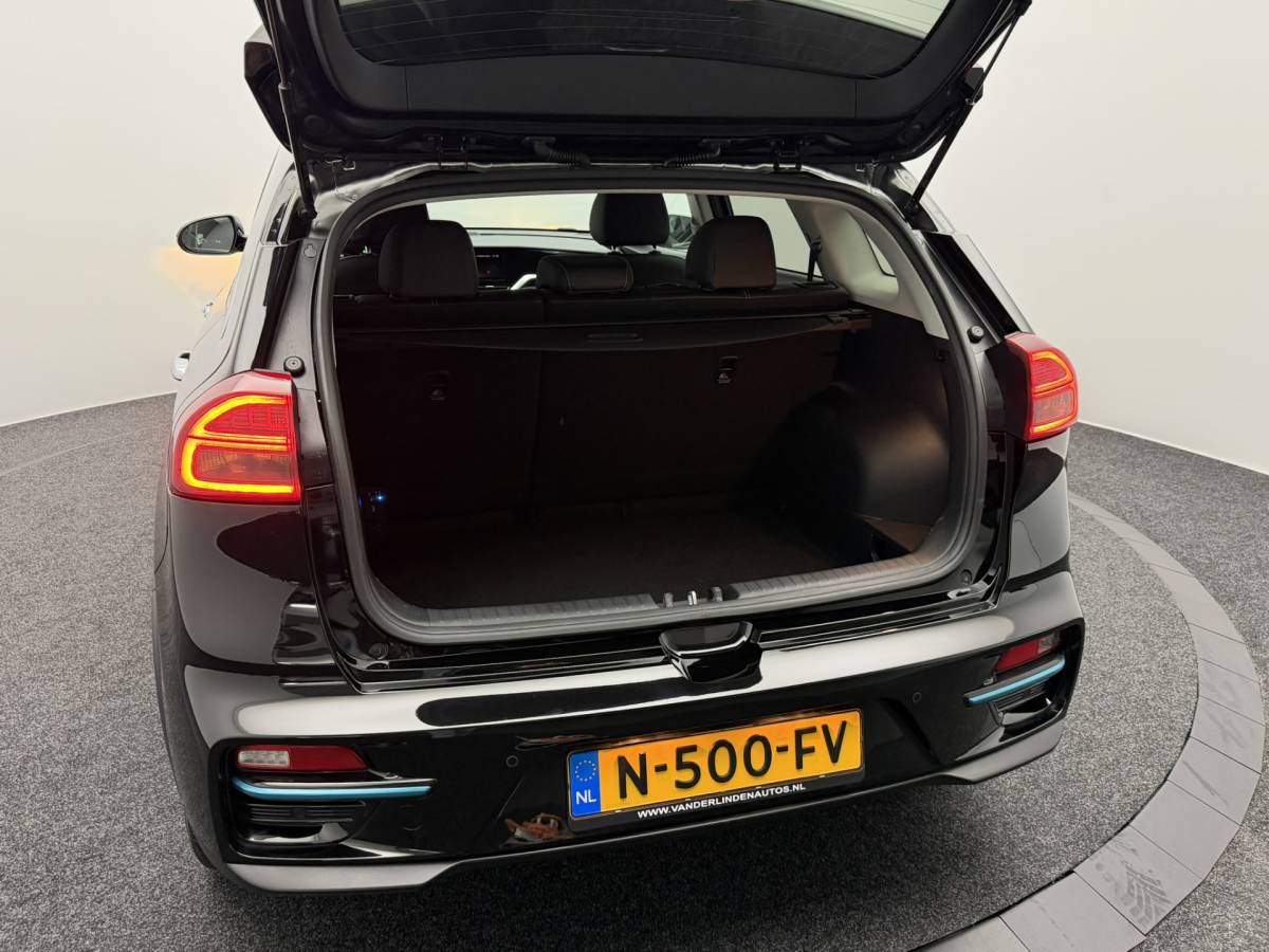 Kia e-Niro Kia e-Niro Edition 64 kWh SOH 96% | Camera | Stoel/Stuurverwarming | Carplay&Android | Adaptieve Cruise