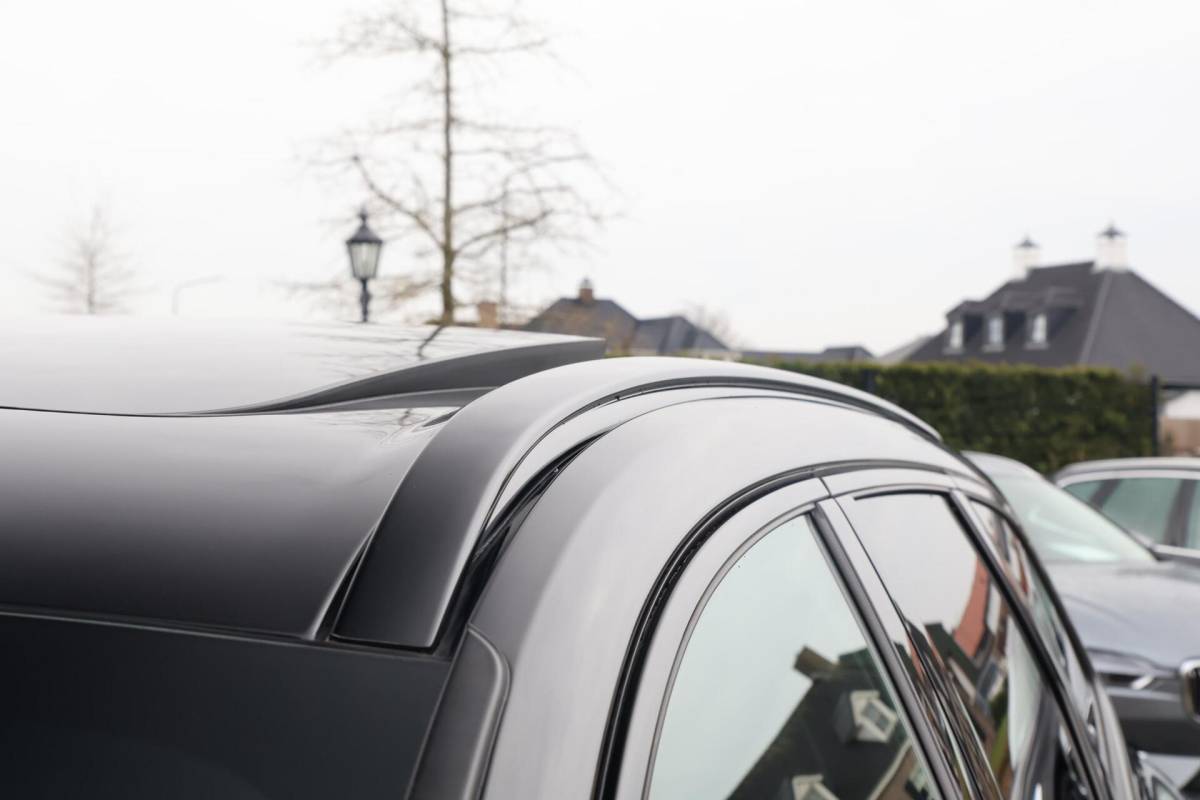 Volvo XC60 Volvo XC60 T6 Recharge AWD R-Design | Stoelverwarming | Parkeer Camera | Panoramadak | Memorystoel | Keyless