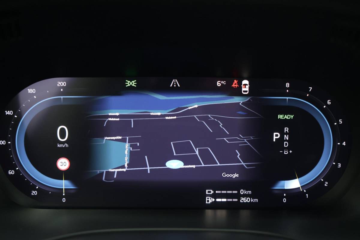 Volvo XC60 Volvo XC60 T6 Recharge AWD R-Design | Stoelverwarming | Parkeer Camera | Panoramadak | Memorystoel | Keyless