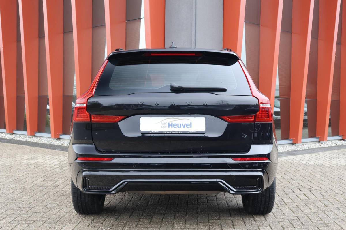 Volvo XC60 Volvo XC60 T6 Recharge AWD R-Design | Stoelverwarming | Parkeer Camera | Panoramadak | Memorystoel | Keyless
