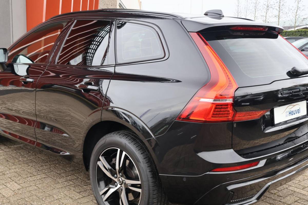 Volvo XC60 Volvo XC60 T6 Recharge AWD R-Design | Stoelverwarming | Parkeer Camera | Panoramadak | Memorystoel | Keyless