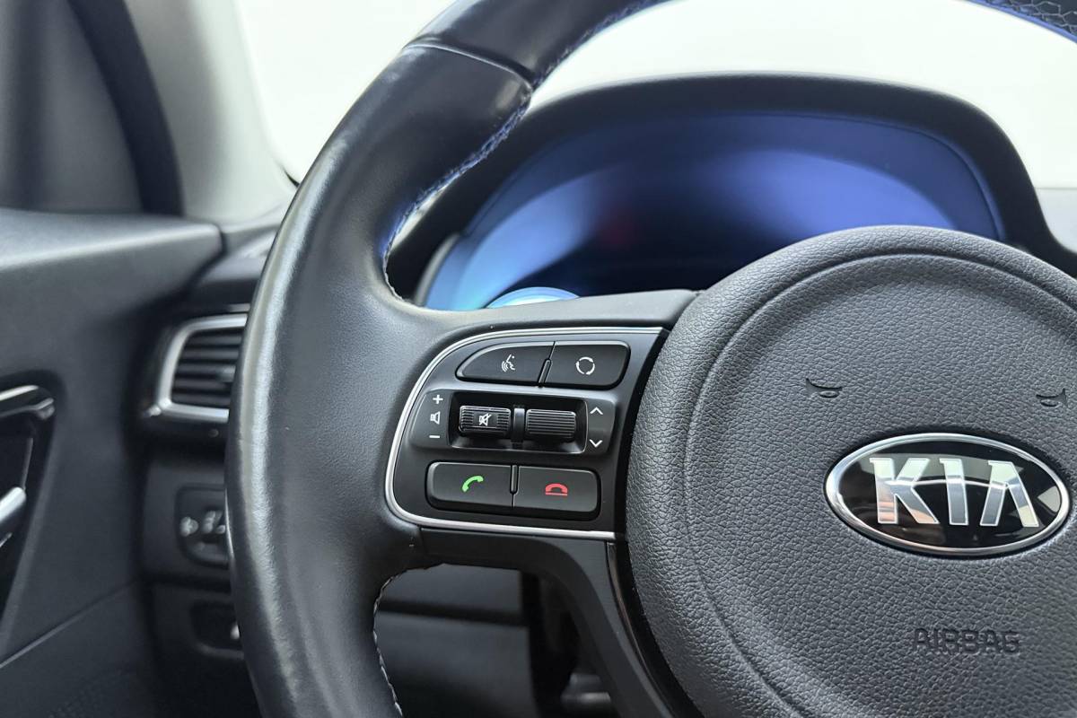 Kia Niro Kia Niro 1.6 GDi Hybrid Edition | Trekhaak | Navigatie | Stoel/Stuur verwarming | Cruise control | Parkeersensoren | Achteruitrijcamera | Stuurbediening | Schuif/kanteldak | Apple carplay/Android auto