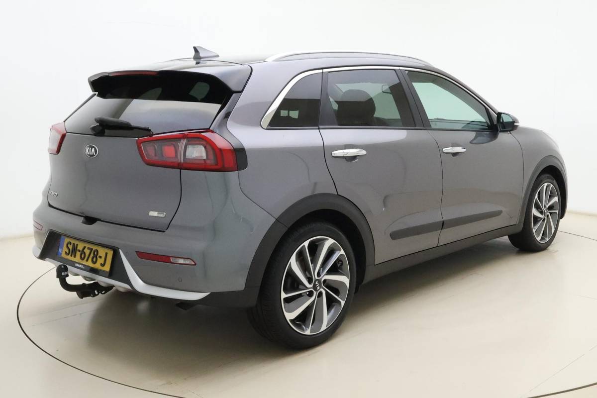 Kia Niro Kia Niro 1.6 GDi Hybrid Edition | Trekhaak | Navigatie | Stoel/Stuur verwarming | Cruise control | Parkeersensoren | Achteruitrijcamera | Stuurbediening | Schuif/kanteldak | Apple carplay/Android auto