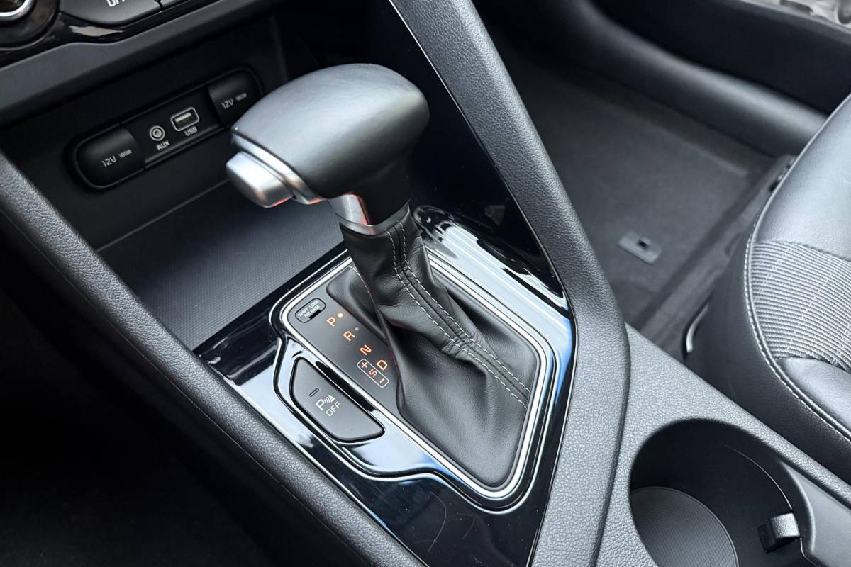 Kia Niro Kia Niro 1.6 GDi Hybrid Edition | Trekhaak | Navigatie | Stoel/Stuur verwarming | Cruise control | Parkeersensoren | Achteruitrijcamera | Stuurbediening | Schuif/kanteldak | Apple carplay/Android auto