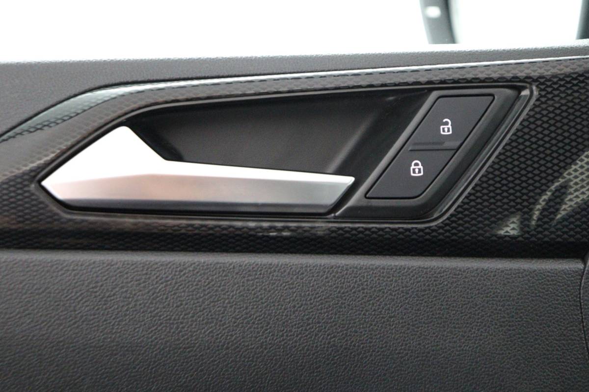 Volkswagen Polo Volkswagen Polo 1.0 TSI Life VC/Ad.Cruise/Carplay/Navi/LM-vlg