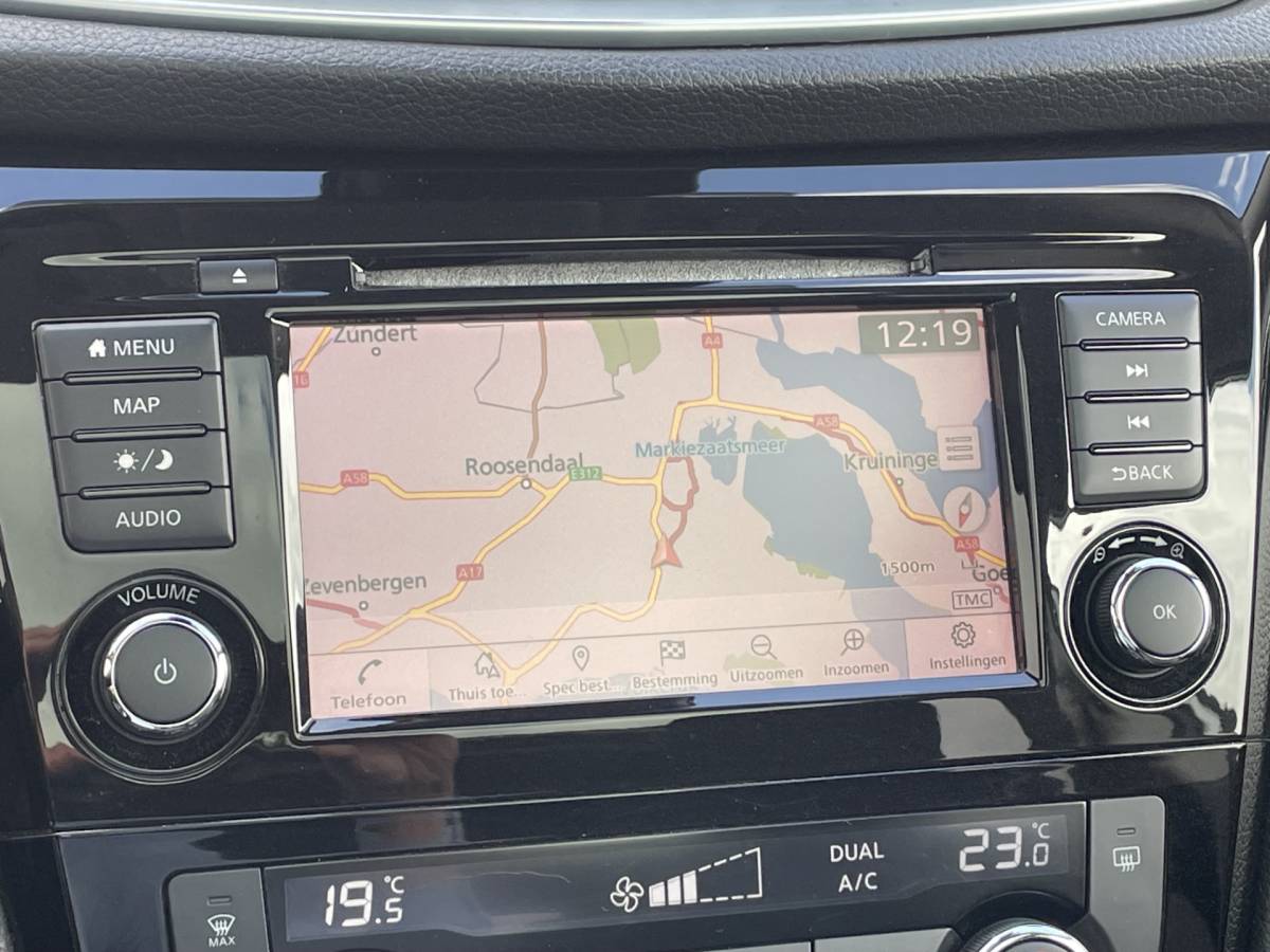 Nissan QASHQAI Nissan Qashqai 1.3 DIG-T N-Connecta Navigatie, Panoramadak, Climate Control, Cruise Control, 360 Camera, 18″Lm