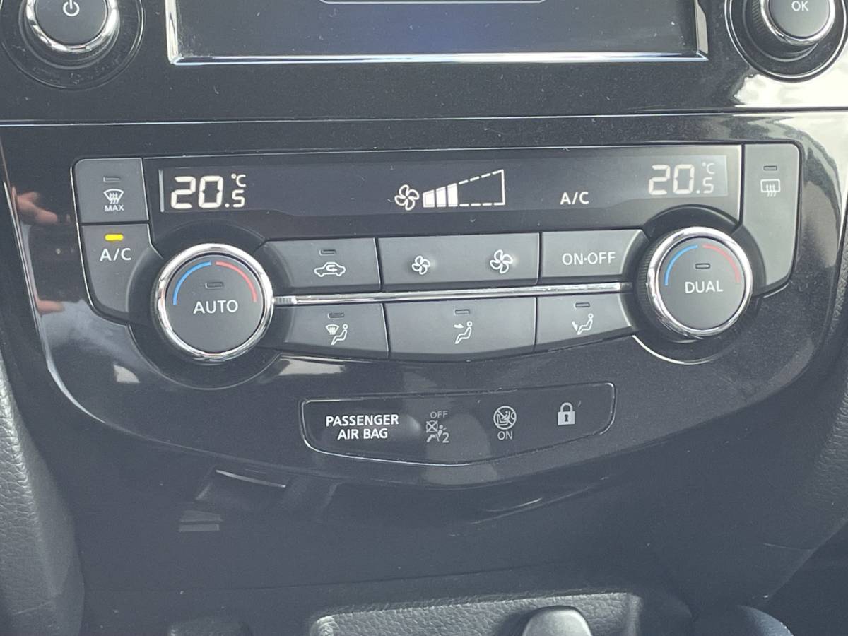 Nissan QASHQAI Nissan Qashqai 1.3 DIG-T N-Connecta Navigatie, Panoramadak, Climate Control, Cruise Control, 360 Camera, 18″Lm
