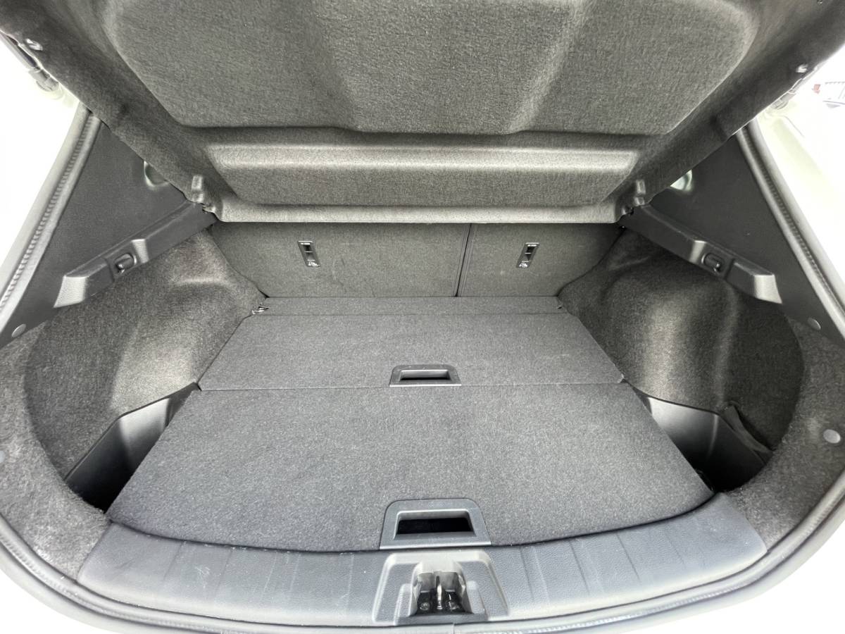 Nissan QASHQAI Nissan Qashqai 1.3 DIG-T N-Connecta Navigatie, Panoramadak, Climate Control, Cruise Control, 360 Camera, 18″Lm