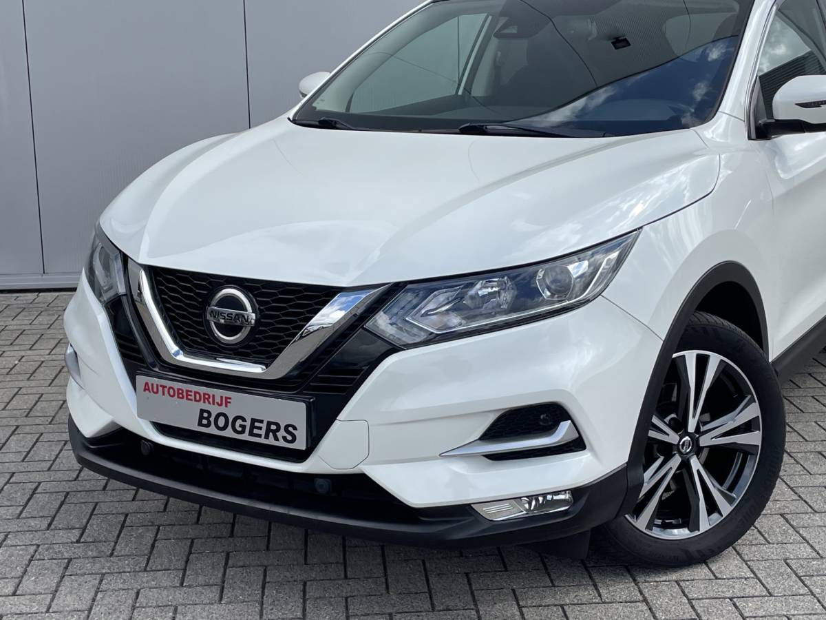 Nissan QASHQAI Nissan Qashqai 1.3 DIG-T N-Connecta Navigatie, Panoramadak, Climate Control, Cruise Control, 360 Camera, 18″Lm