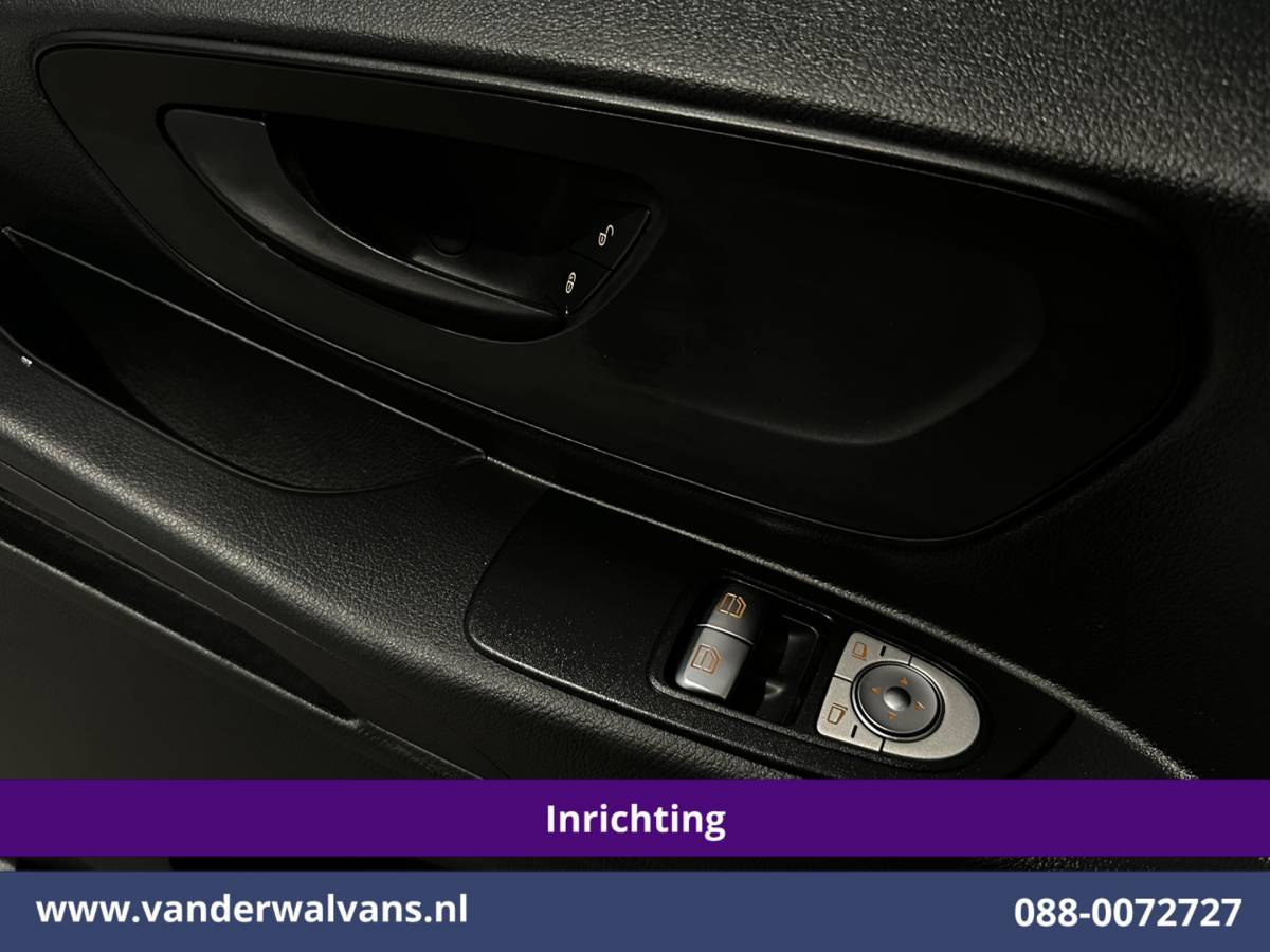 Mercedes-Benz Vito Mercedes-Benz Vito 114 CDI 136pk L3H1 Inrichting Euro6 Airco | Camera | Navigatie | Imperiaal | Trekhaak Sidebars, Bijrijdersbank