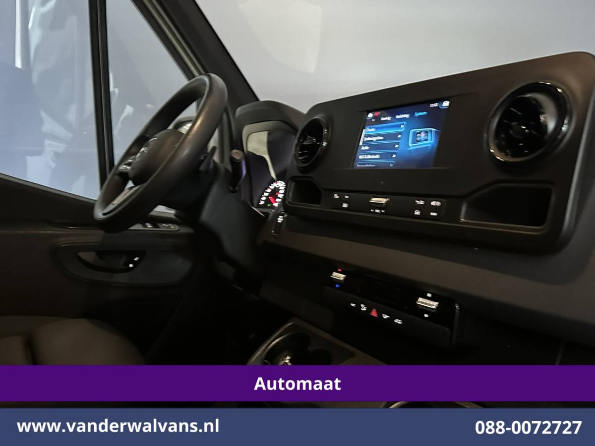 Mercedes-Benz Sprinter Mercedes-Benz Sprinter 315 CDI 150pk Automaat L2H2 Euro6 Airco | Camera | Apple Carplay | Cruisecontrol Android Auto, Parkeersensoren, Bijrijdersbank