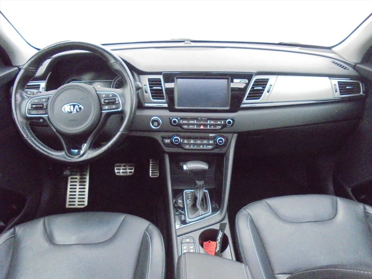 Kia Niro Kia Niro 1.6 GDi HYBRIDE EXECUTIVELINE ZEER LUXE !!
