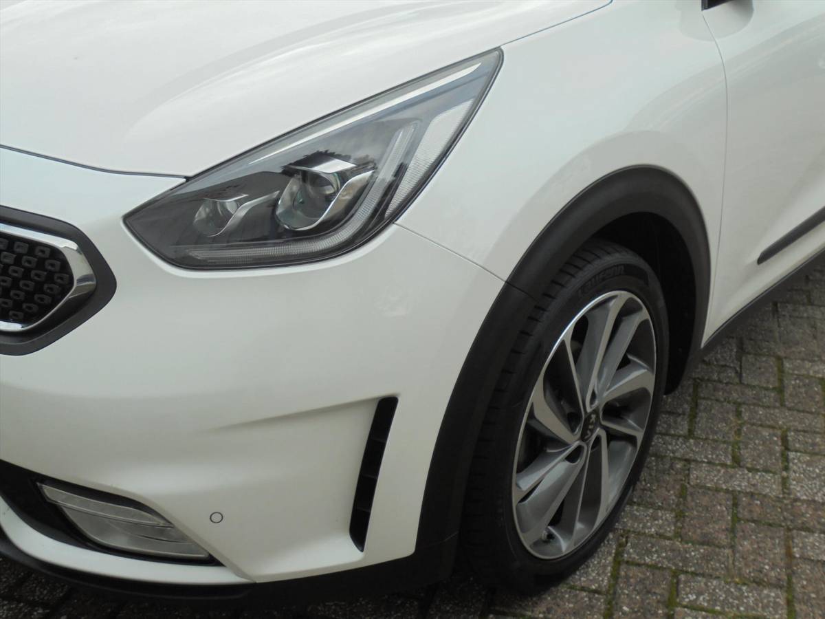 Kia Niro Kia Niro 1.6 GDi HYBRIDE EXECUTIVELINE ZEER LUXE !!