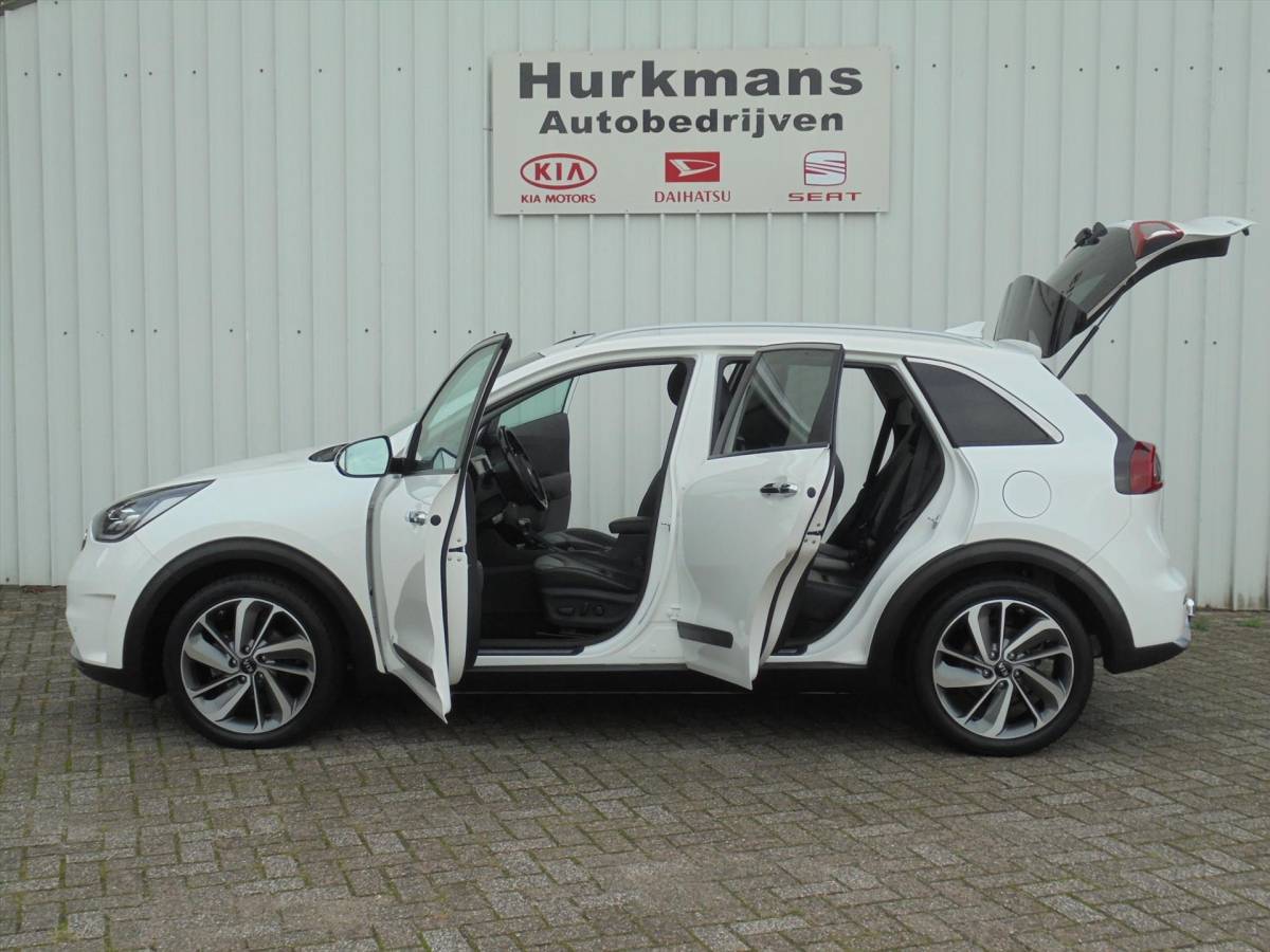 Kia Niro Kia Niro 1.6 GDi HYBRIDE EXECUTIVELINE ZEER LUXE !!