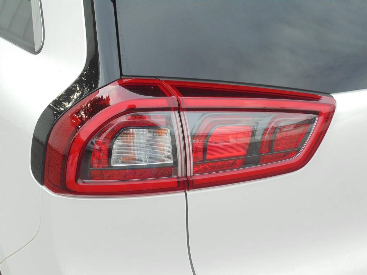 Kia Niro Kia Niro 1.6 GDi HYBRIDE EXECUTIVELINE ZEER LUXE !!