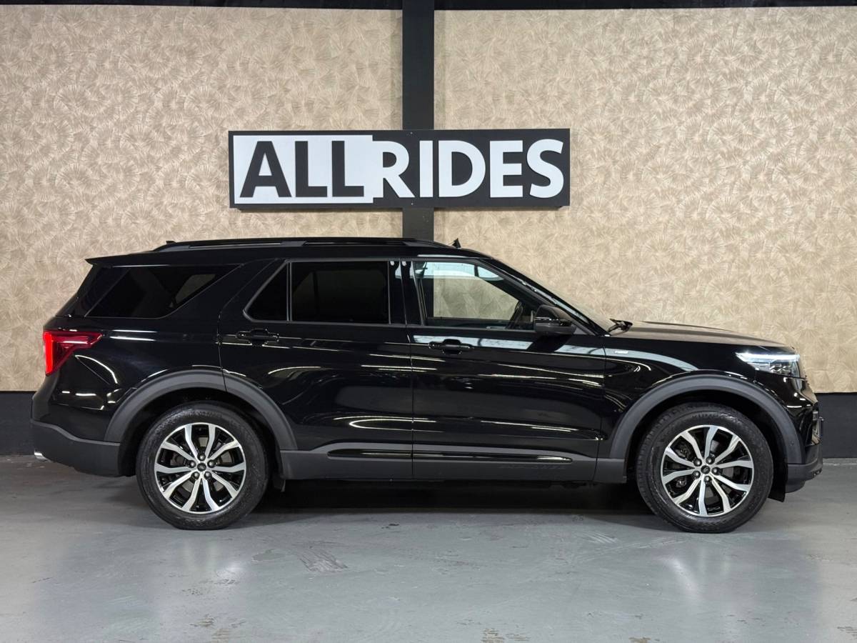 Ford Explorer Ford EXPLORER 3.0 V6 EcoBoost PHEV ST-Line | Pano | Carplay | Stuur/Stoelverwarming | Trekhaak | Stoelverkoeling | 7 Zits