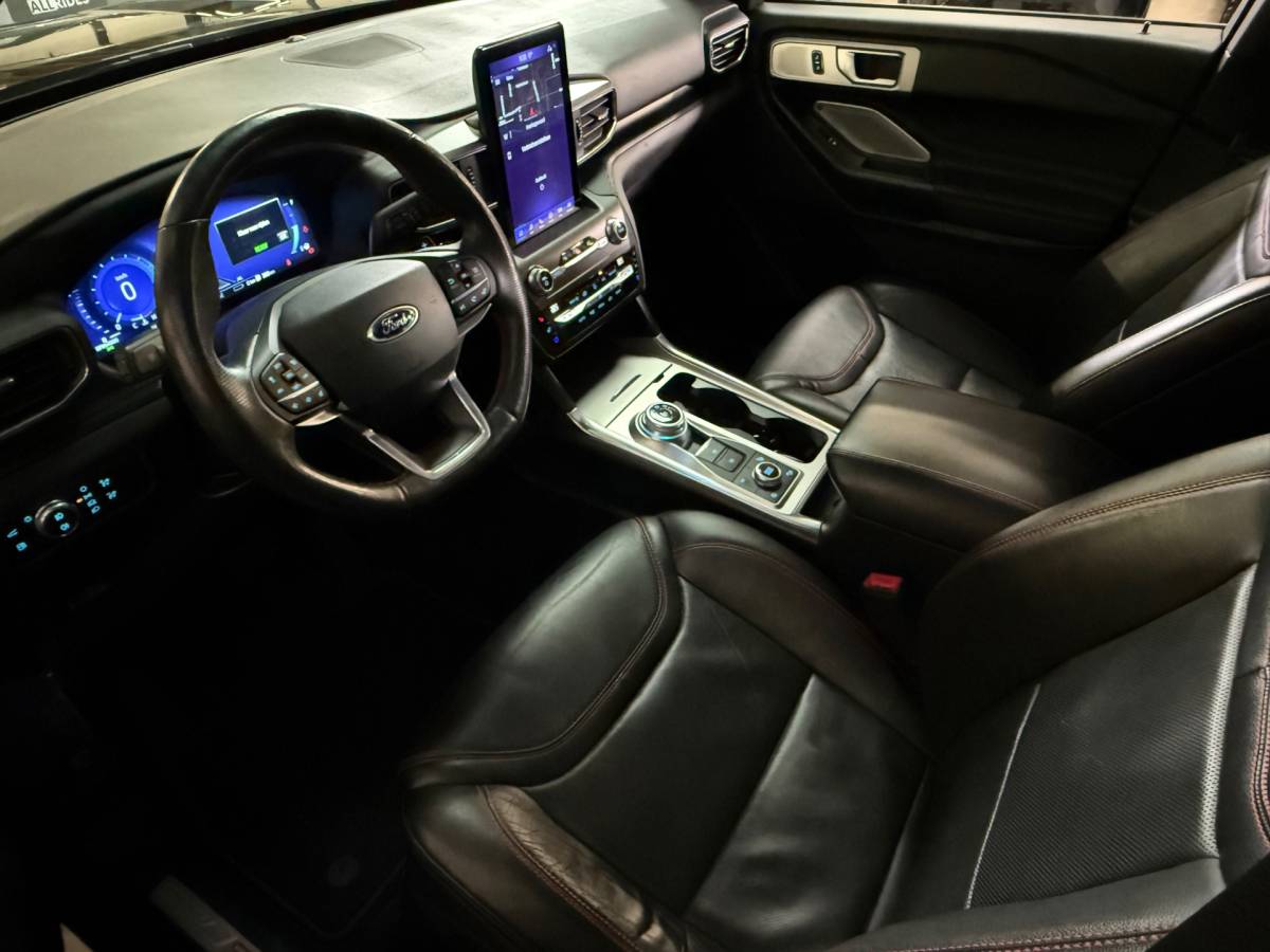 Ford Explorer Ford EXPLORER 3.0 V6 EcoBoost PHEV ST-Line | Pano | Carplay | Stuur/Stoelverwarming | Trekhaak | Stoelverkoeling | 7 Zits