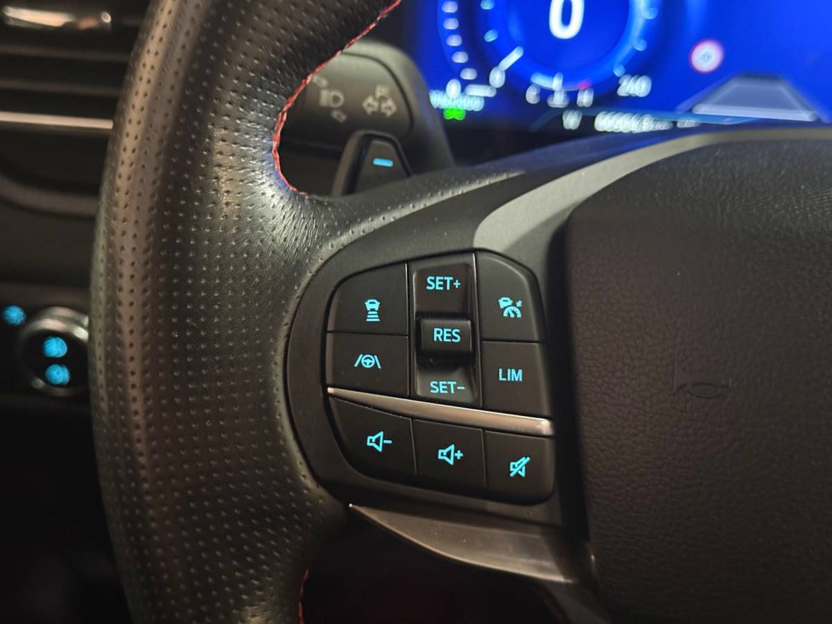 Ford Explorer Ford EXPLORER 3.0 V6 EcoBoost PHEV ST-Line | Pano | Carplay | Stuur/Stoelverwarming | Trekhaak | Stoelverkoeling | 7 Zits
