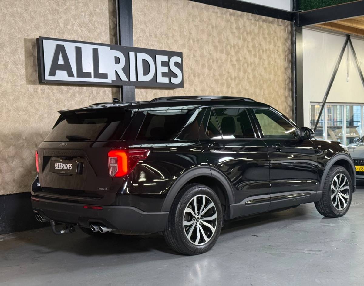 Ford Explorer Ford EXPLORER 3.0 V6 EcoBoost PHEV ST-Line | Pano | Carplay | Stuur/Stoelverwarming | Trekhaak | Stoelverkoeling | 7 Zits