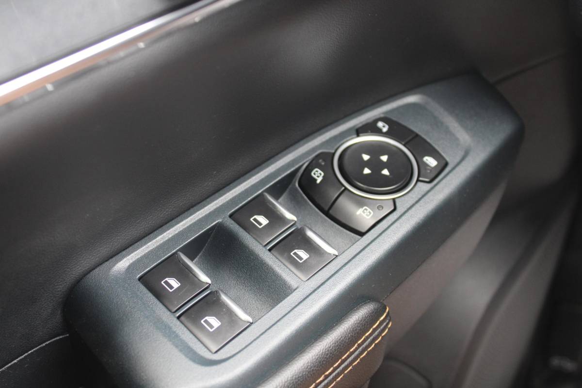 Ford Ranger Ford Ranger 2.0 Double Cab EcoBlue Wildtrak | BELLEN VOOR BEZICHTIGING | Adaptieve cruisecontrol | Aeroklas Hardtop | Stoelverwarming | Trekhaak