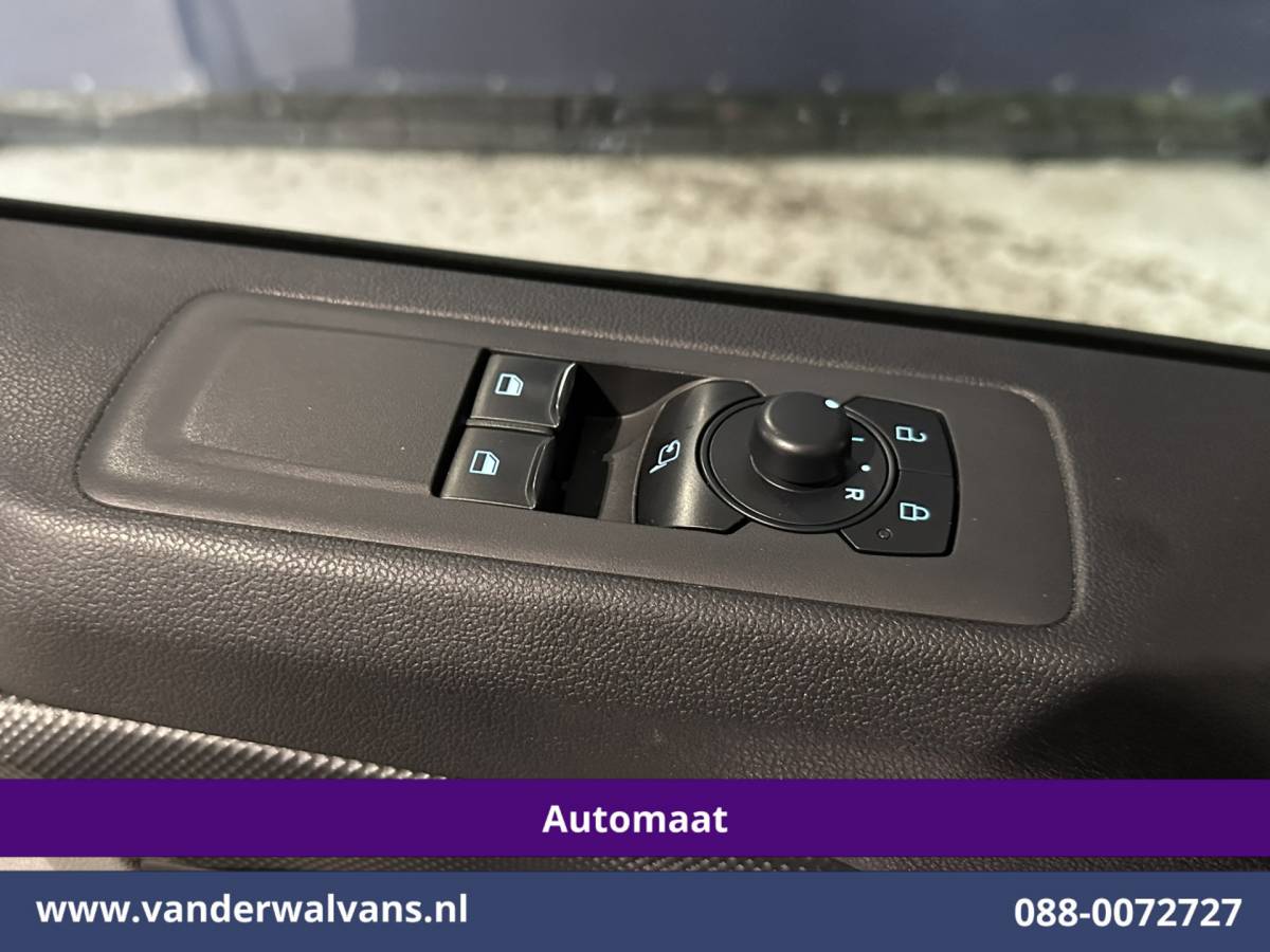 Ford Transit Custom Ford Transit Custom 2.0 TDCI 136pk Automaat L1H1 Euro6 Airco | Camera | Apple Carplay | LED | Cruisecontrol 2740kg Trekhaak, Android Auto, Verwarmde voorruit, Parkeersensoren, Bijrijdersbank
