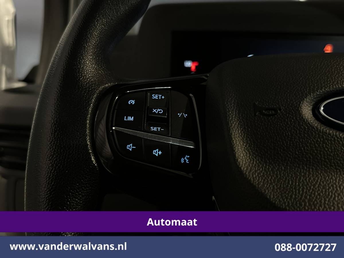 Ford Transit Custom Ford Transit Custom 2.0 TDCI 136pk Automaat L1H1 Euro6 Airco | Camera | Apple Carplay | LED | Cruisecontrol 2740kg Trekhaak, Android Auto, Verwarmde voorruit, Parkeersensoren, Bijrijdersbank