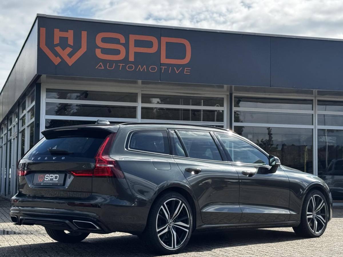 Volvo V60 Volvo V60 2.0T6 Recharge AWD R-Design|Memory|ACC|H&K|Carplay