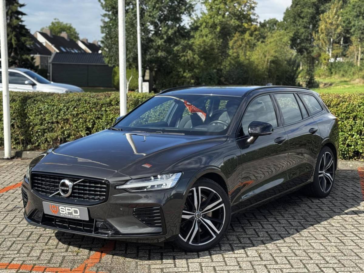 Volvo V60 Volvo V60 2.0T6 Recharge AWD R-Design|Memory|ACC|H&K|Carplay