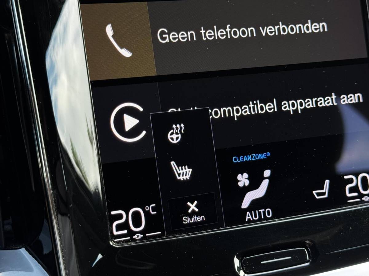 Volvo V60 Volvo V60 2.0T6 Recharge AWD R-Design|Memory|ACC|H&K|Carplay