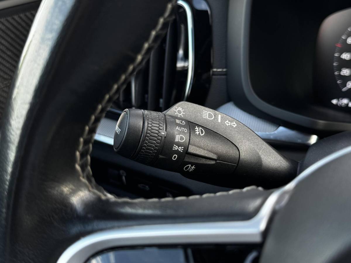Volvo V60 Volvo V60 2.0T6 Recharge AWD R-Design|Memory|ACC|H&K|Carplay