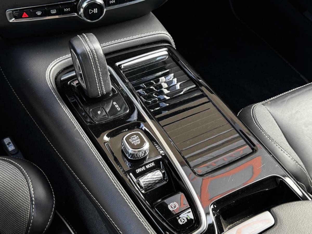Volvo V60 Volvo V60 2.0T6 Recharge AWD R-Design|Memory|ACC|H&K|Carplay