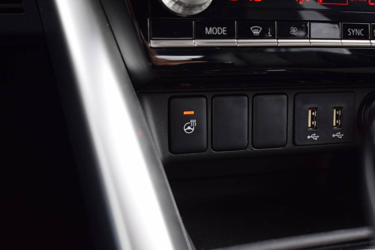 Mitsubishi Eclipse Cross Mitsubishi Eclipse Cross 2.4 PHEV Intense | Leer | HUD | 360 Cam. | Stuur- en Stoelverwarming