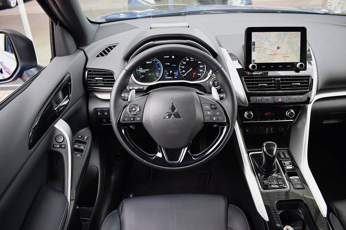 Mitsubishi Eclipse Cross Mitsubishi Eclipse Cross 2.4 PHEV Intense | Leer | HUD | 360 Cam. | Stuur- en Stoelverwarming