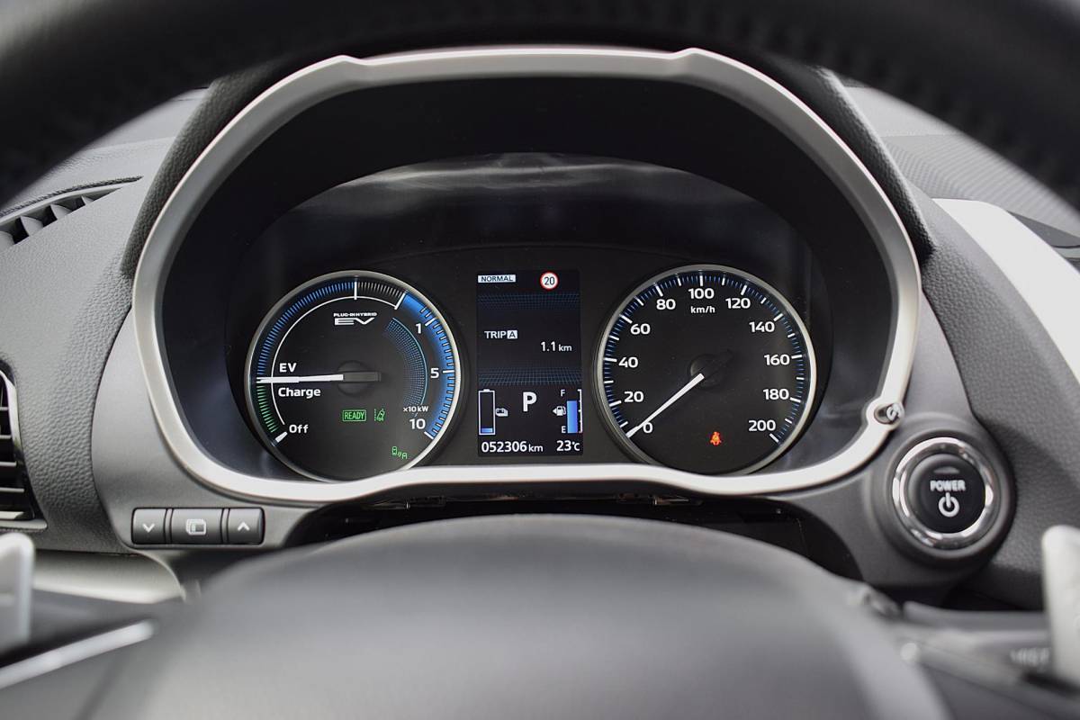 Mitsubishi Eclipse Cross Mitsubishi Eclipse Cross 2.4 PHEV Intense | Leer | HUD | 360 Cam. | Stuur- en Stoelverwarming