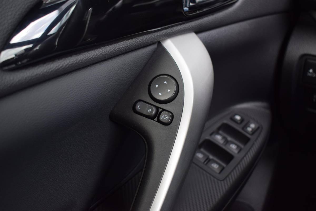 Mitsubishi Eclipse Cross Mitsubishi Eclipse Cross 2.4 PHEV Intense | Leer | HUD | 360 Cam. | Stuur- en Stoelverwarming
