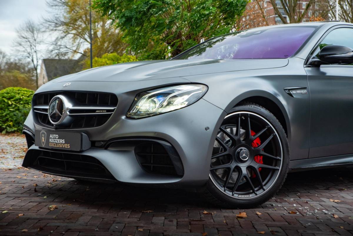 Mercedes-Benz E-Klasse Mercedes-Benz E-klasse AMG 63 4MATIC Premium Plus Schuifdak HUD Stoelvent. 360camera Burmester Memory Stoelventil.