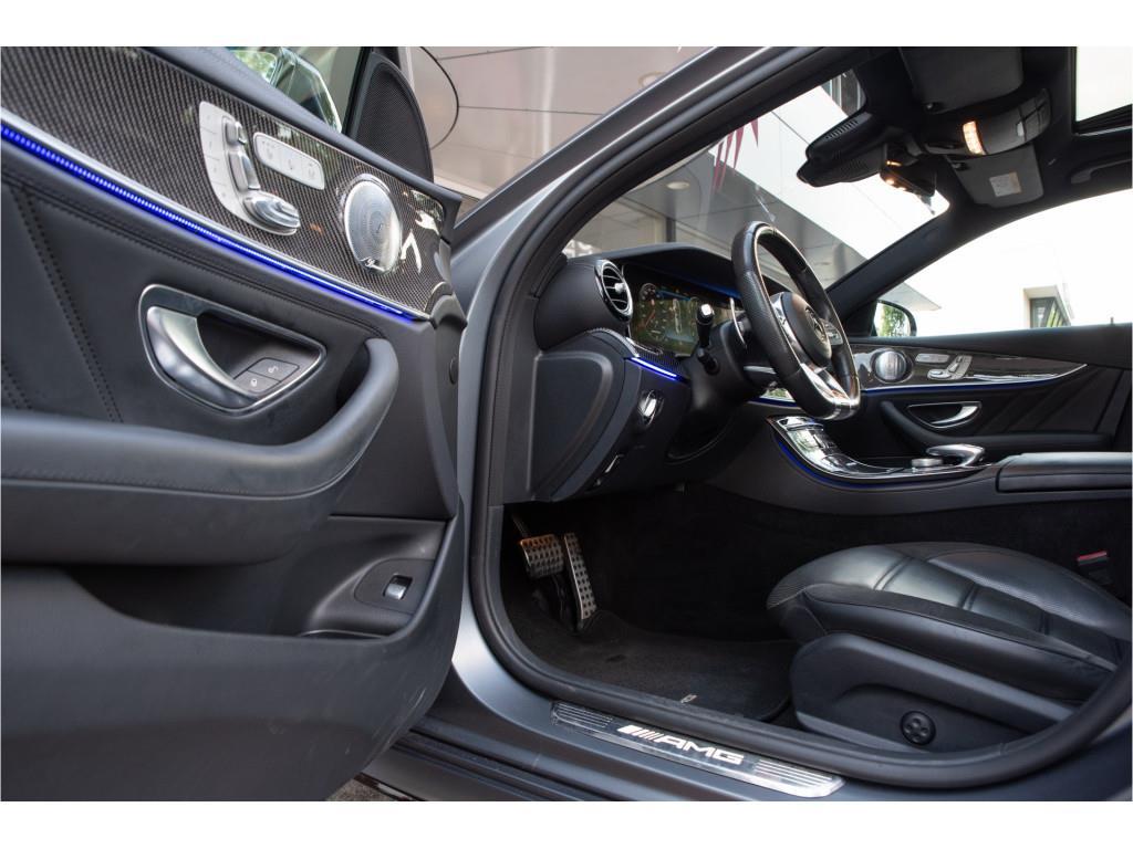 Mercedes-Benz E-Klasse Mercedes-Benz E-klasse AMG 63 4MATIC Premium Plus Schuifdak HUD Stoelvent. 360camera Burmester Memory Stoelventil.
