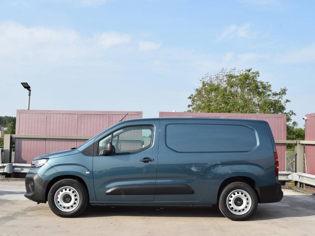 Opel Combo-e Opel Combo Electric 136 L2 50kWh l Camera l Apple Carplay/Android Auto l Betimmering