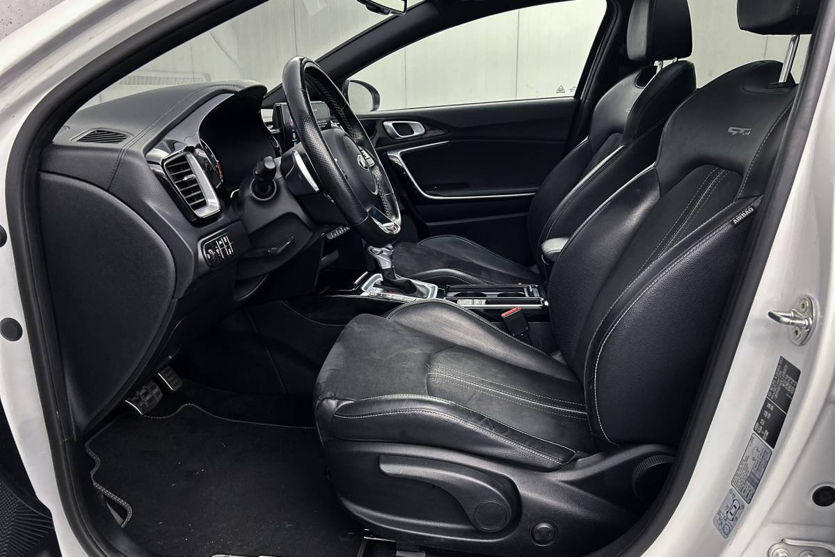 Kia ProCeed Kia ProCeed 1.4 T-GDI GT-Line | Panoramadak | LED koplampen | Stoelverwarming | Apple Carplay