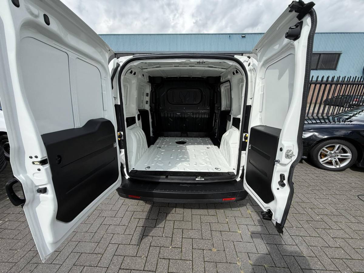 Fiat Doblò Fiat Doblò Cargo 1.6 MJ L1H1