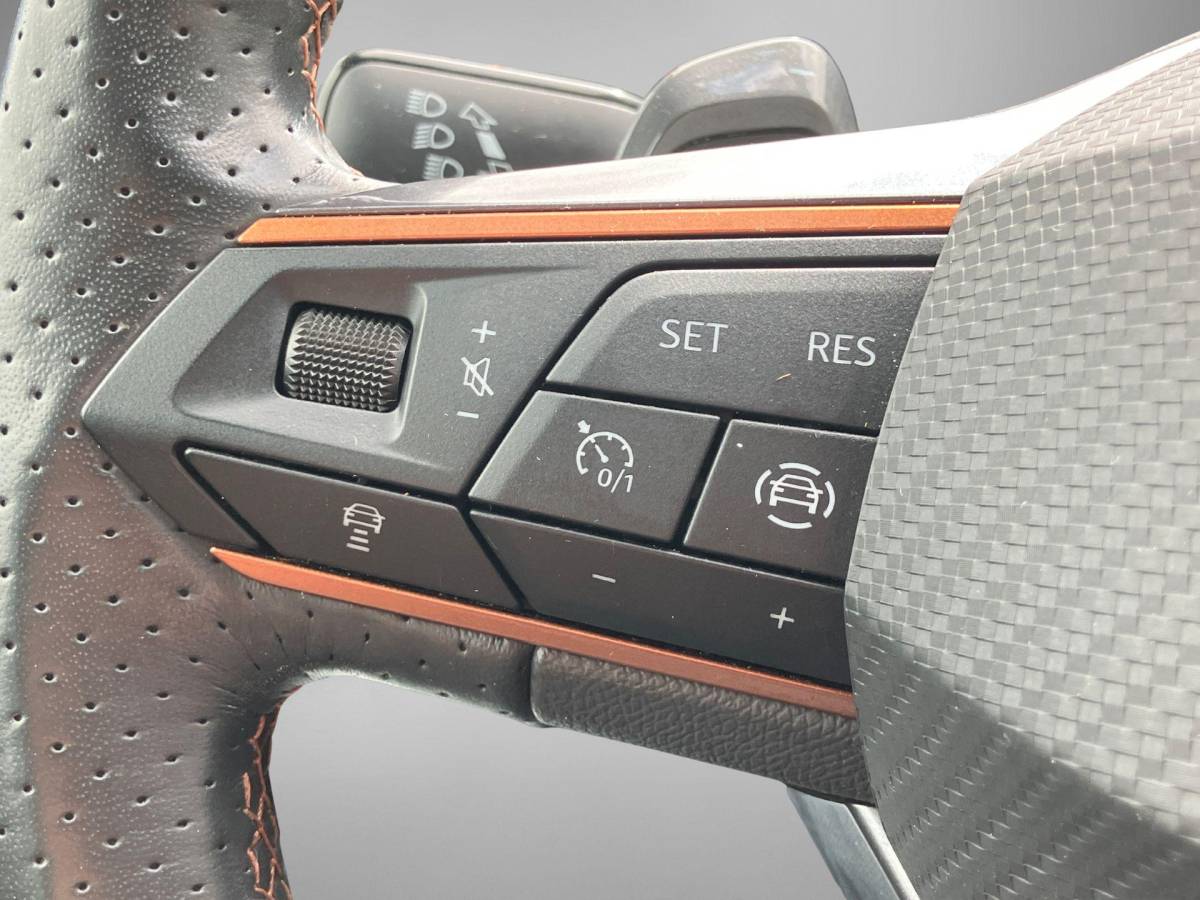 CUPRA Formentor CUPRA Formentor 1.4 e-Hybrid/245PK VZ Panoramadak ·  Navigatie · 360°Camera + Parkeersensoren ·